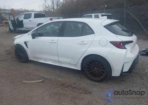 2024 Toyota Gr Corolla Core z USA, uszkodzony, nr VIN JTNABAAE4RA012332